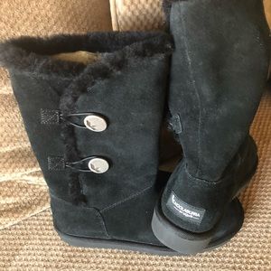 Attractive Koolaburra by UGS black boots
